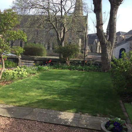 Dunclutha Guest House Leven  外观 照片